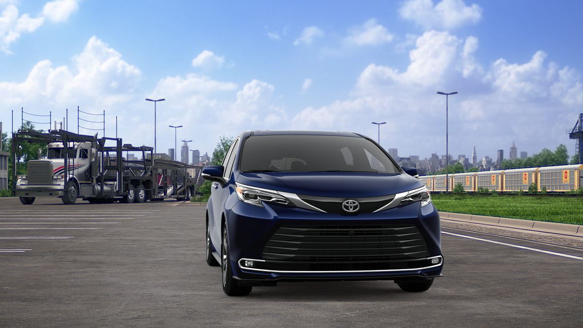 2026 Toyota Sienna Platinum 7 Passenger