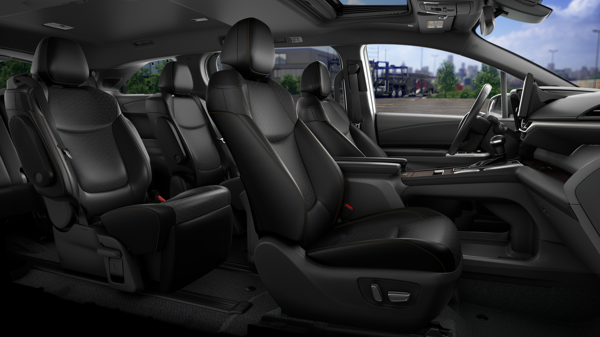 2026 Toyota Sienna Platinum 7 Passenger