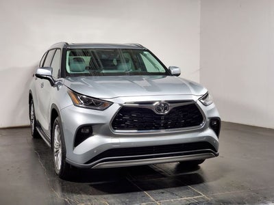 2025 Toyota Highlander Platinum
