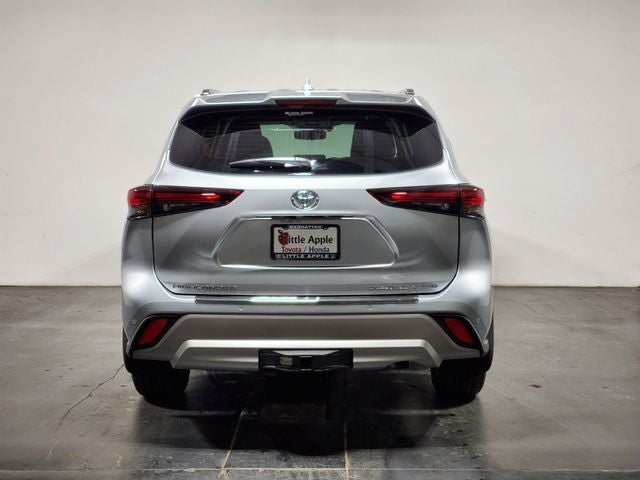 2025 Toyota Highlander Platinum