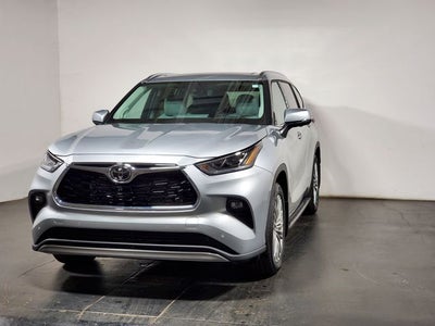 2025 Toyota Highlander Platinum