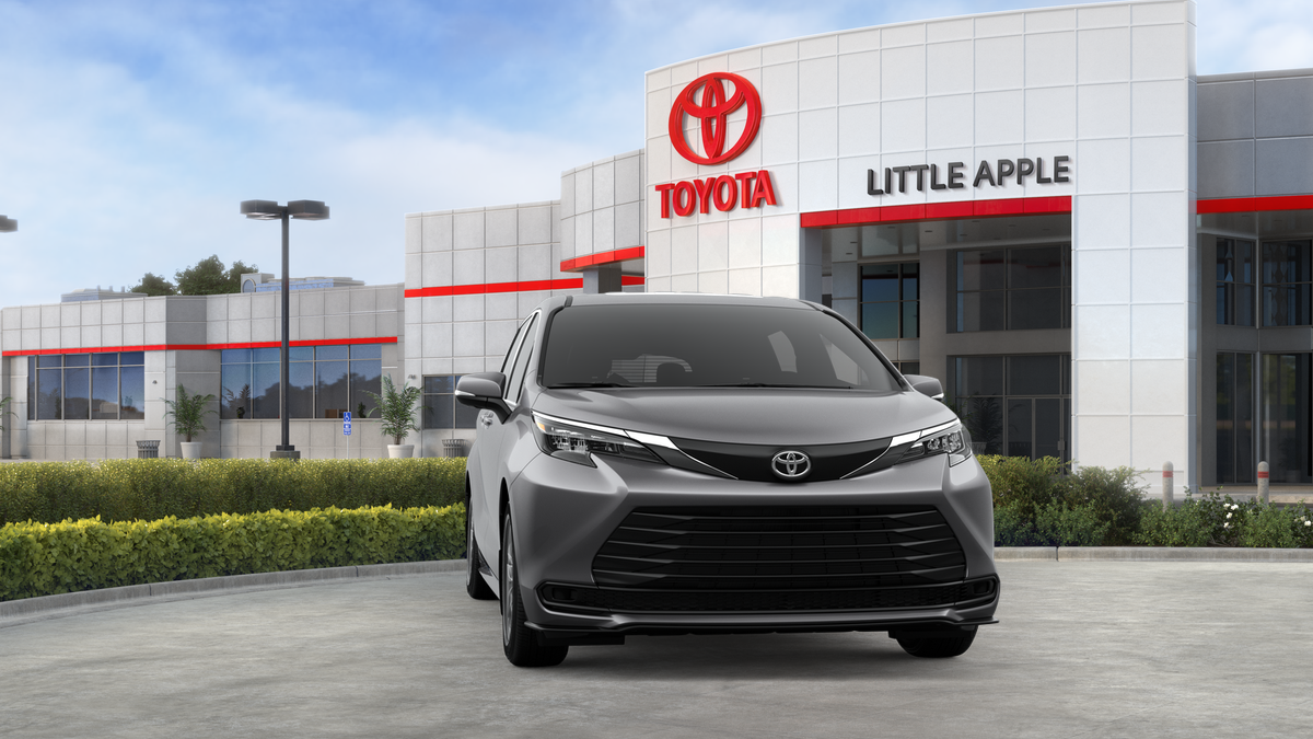 2026 Toyota Sienna LE 8 Passenger