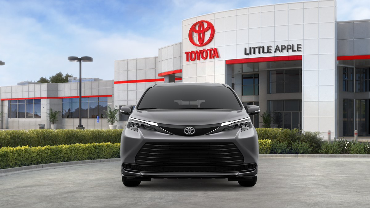 2026 Toyota Sienna LE 8 Passenger