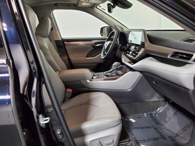 2026 Toyota Highlander Hybrid Limited