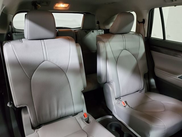 2026 Toyota Highlander Hybrid Limited