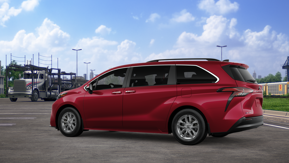 2026 Toyota Sienna XLE 7 Passenger