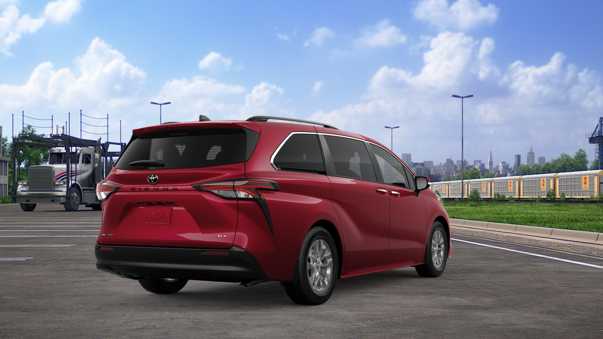 2026 Toyota Sienna XLE 7 Passenger