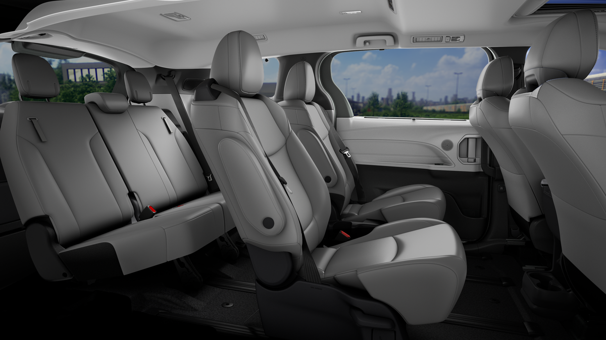 2026 Toyota Sienna XLE 7 Passenger