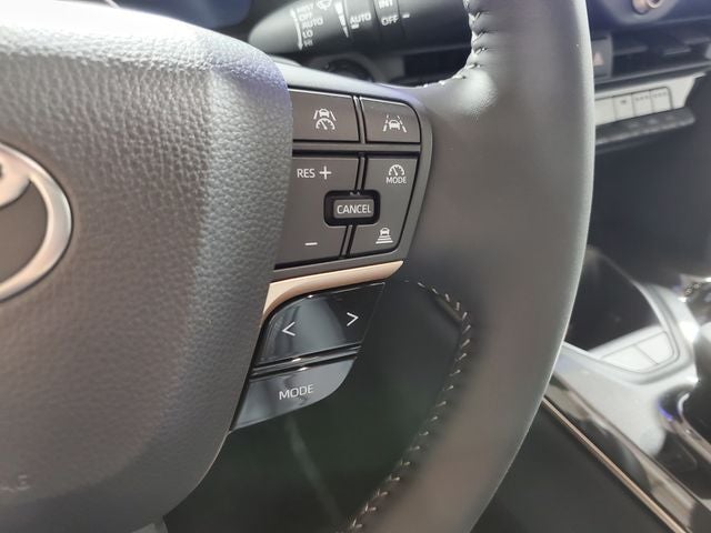 2025 Toyota Crown Signia Limited