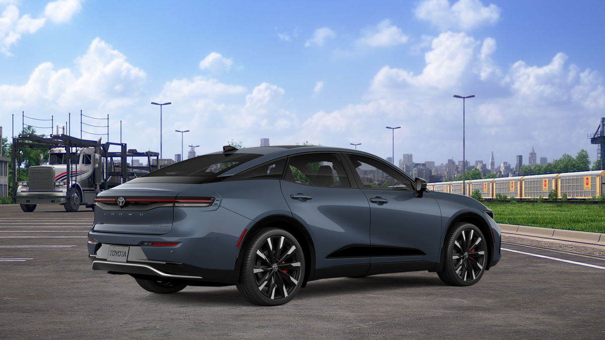 2027 Toyota Crown Platinum