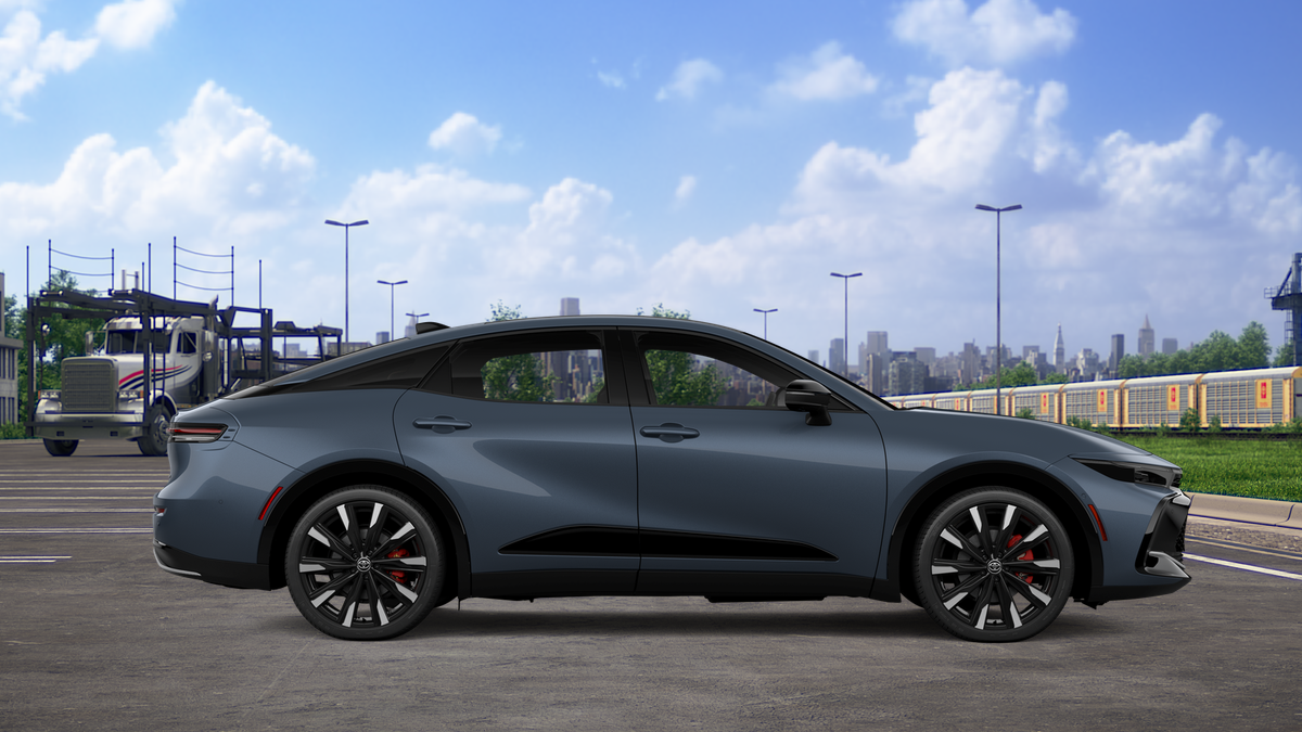 2027 Toyota Crown Platinum