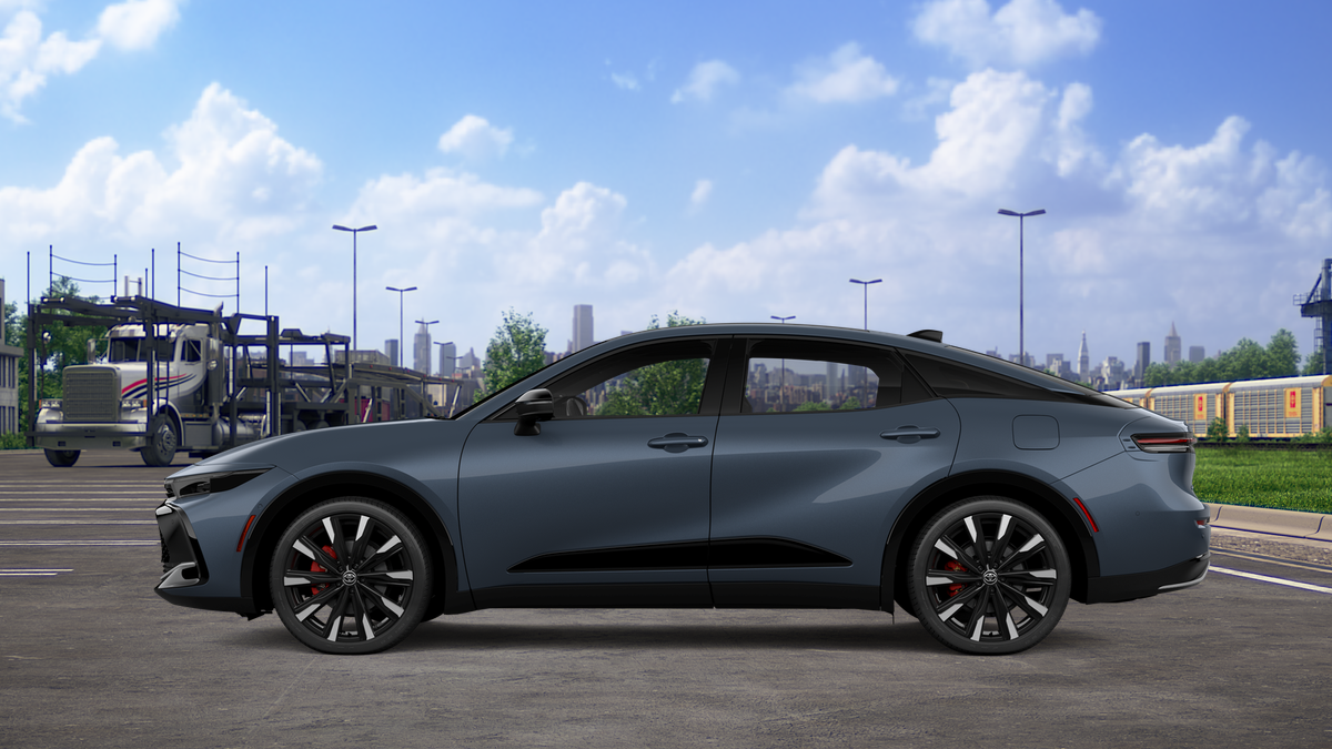 2027 Toyota Crown Platinum