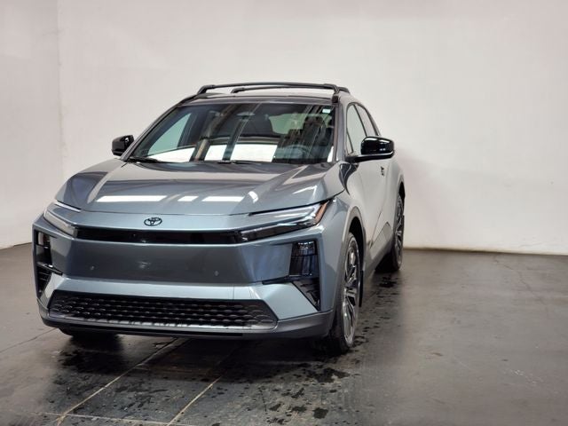 2026 Toyota C-HR XSE - Photo 4