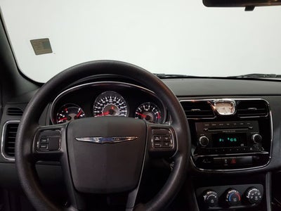 2014 Chrysler 200 LX