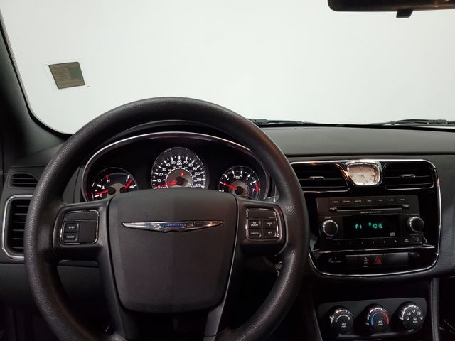 2014 Chrysler 200 LX