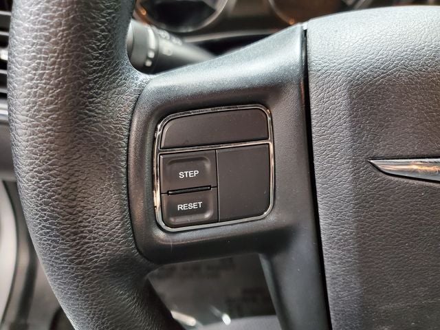 2014 Chrysler 200 LX