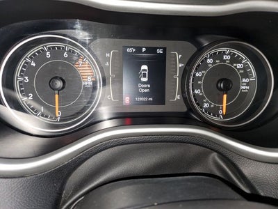 2016 Jeep Cherokee Sport