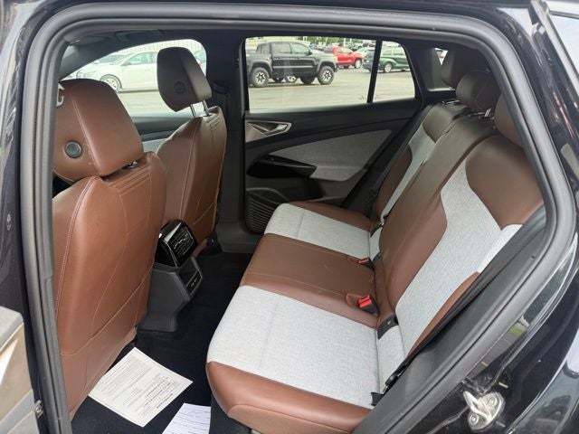 2023 Volkswagen ID.4 Pro