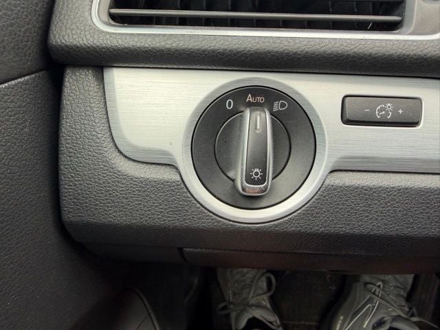 2013 Volkswagen Passat 2.5 SE