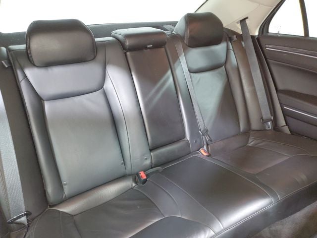 2016 Chrysler 300 Limited