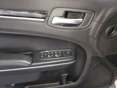 2016 Chrysler 300 Limited