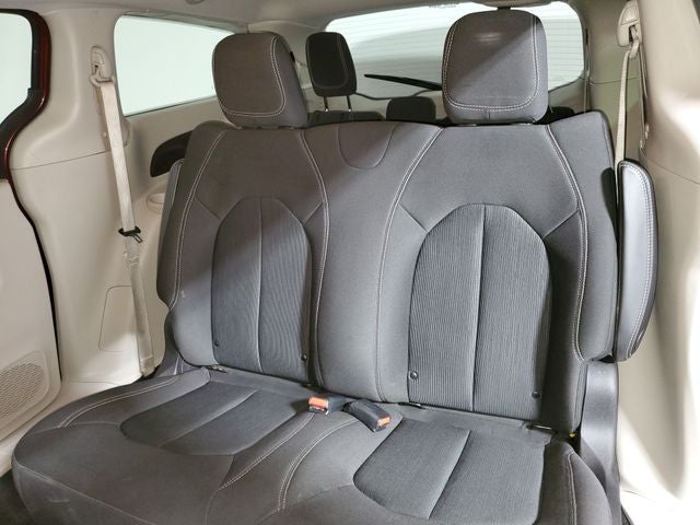 2020 Chrysler Voyager L