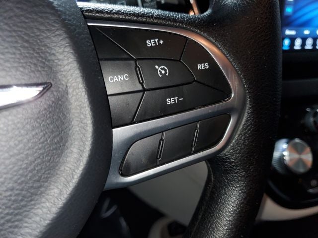 2020 Chrysler Voyager L