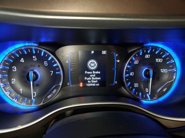 2020 Chrysler Voyager L