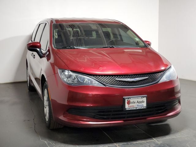 2020 Chrysler Voyager L