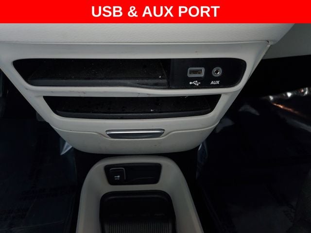 2020 Chrysler Voyager L