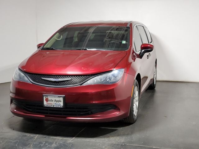 2020 Chrysler Voyager L
