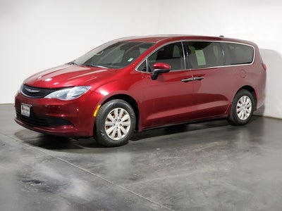 2020 Chrysler Voyager L