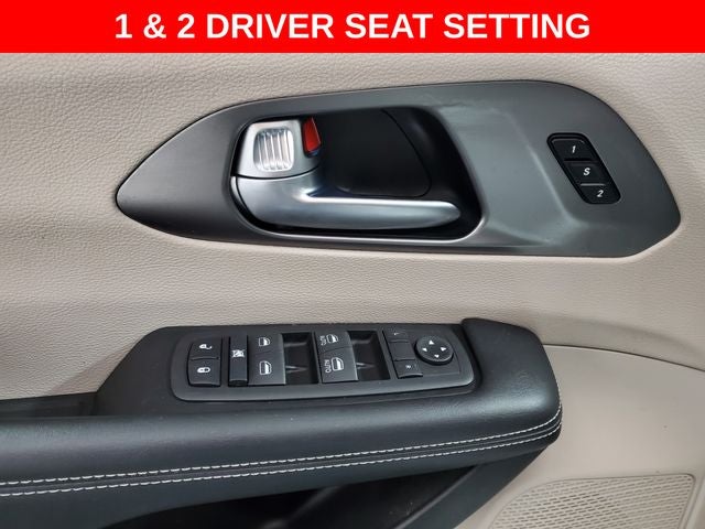 2022 Chrysler Pacifica Touring L