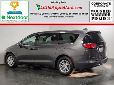 2023 Chrysler Voyager LX