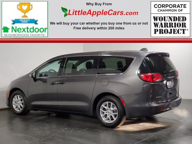 2023 Chrysler Voyager LX