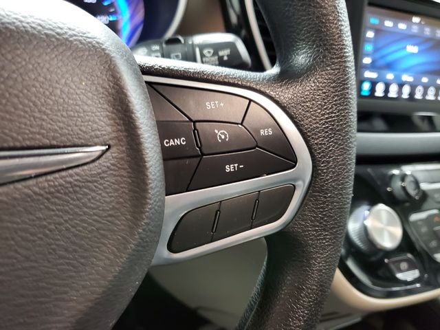 2021 Chrysler Voyager LXI