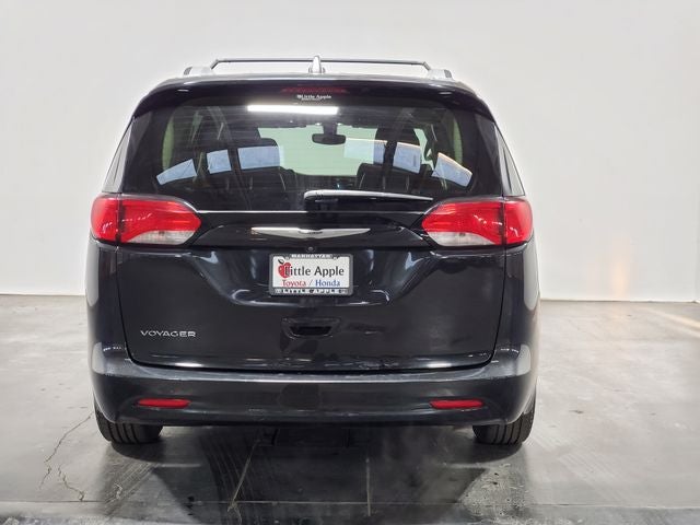 2021 Chrysler Voyager LXI