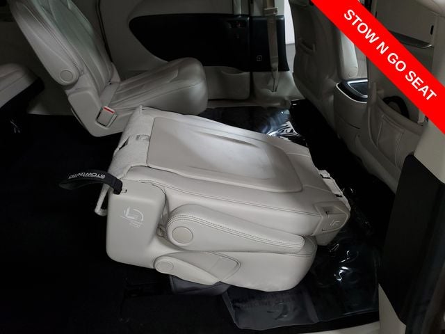2017 Chrysler Pacifica Touring L Plus