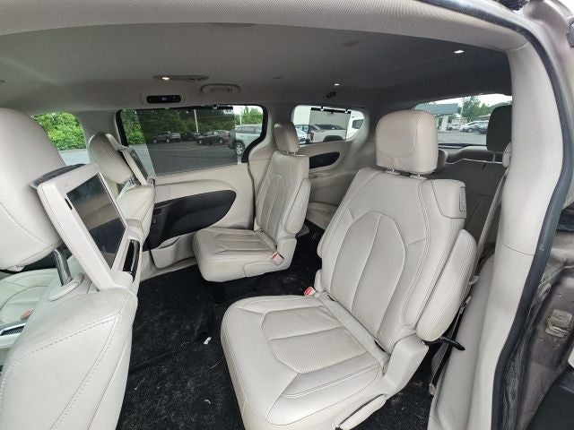 2017 Chrysler Pacifica Touring L Plus