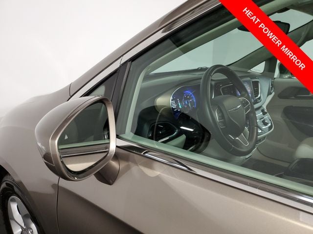 2017 Chrysler Pacifica Touring L Plus