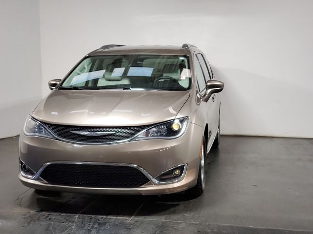 2017 Chrysler Pacifica Touring L Plus