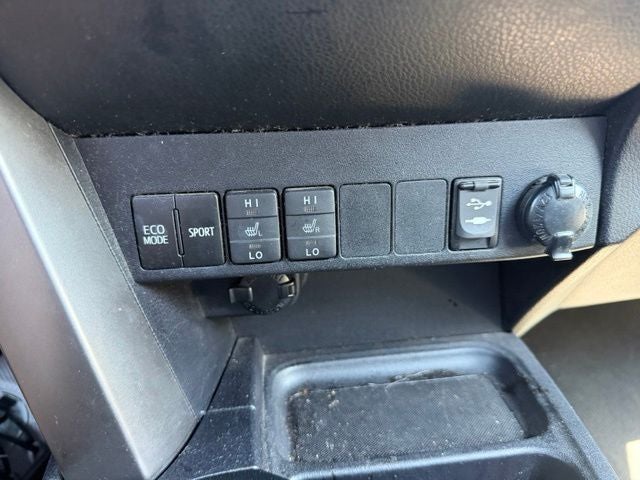 2017 Toyota RAV4 SE