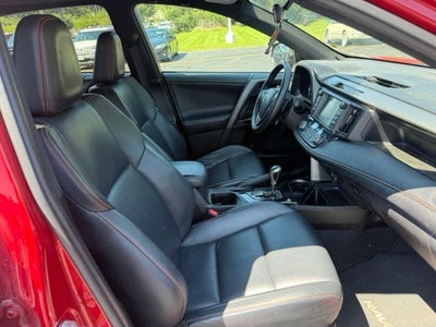 2017 Toyota RAV4 SE