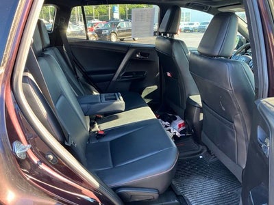 2017 Toyota RAV4 SE
