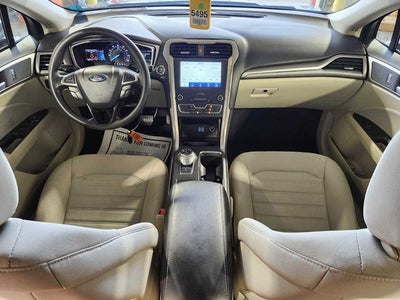 2020 Ford Fusion SE