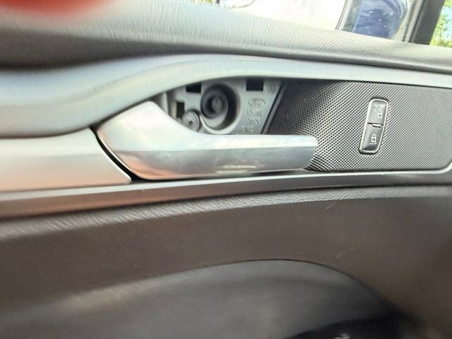 2016 Ford Fusion Hybrid SE