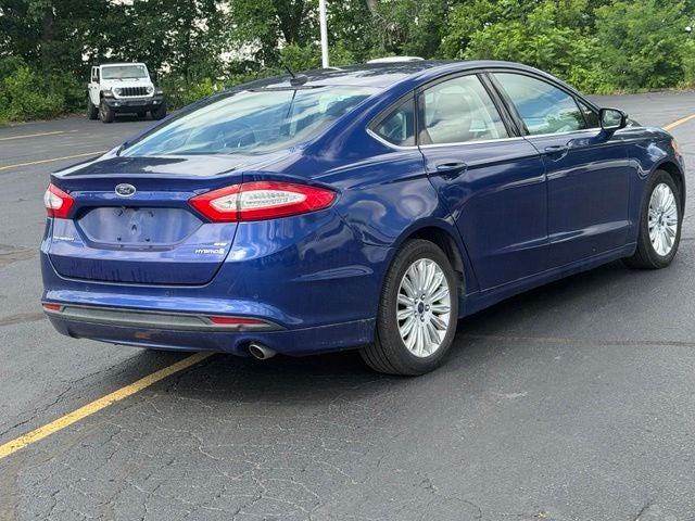 2016 Ford Fusion Hybrid SE