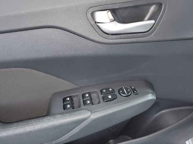 2021 Hyundai Accent SE