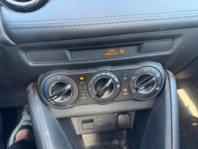 2019 Toyota Yaris LE