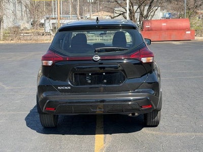 2023 Nissan Kicks S